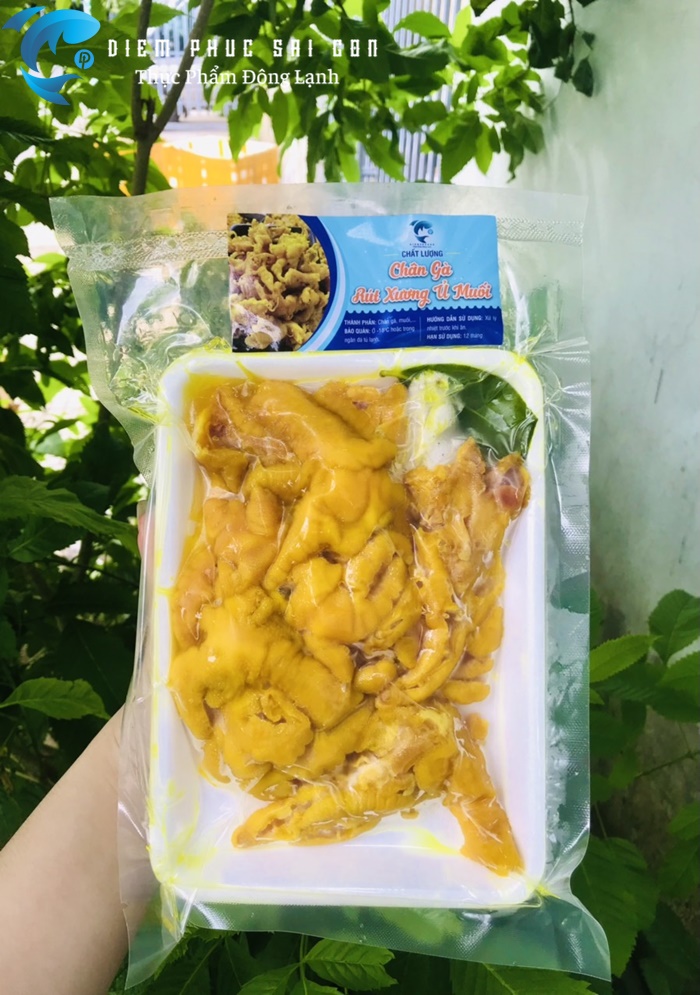 Chân gà ủ muối hoa tiêu giá siêu tốt tại Diễm Phúc Sài Gòn. 
