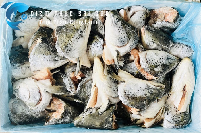 Alt hình ảnh: Đầu cá hồi nguyên thùng chất lượng tại Diễm Phúc Sài Gòn.